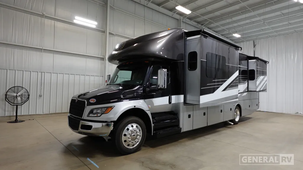2027 NeXus RV Ghost 33DS, Photos photo 5