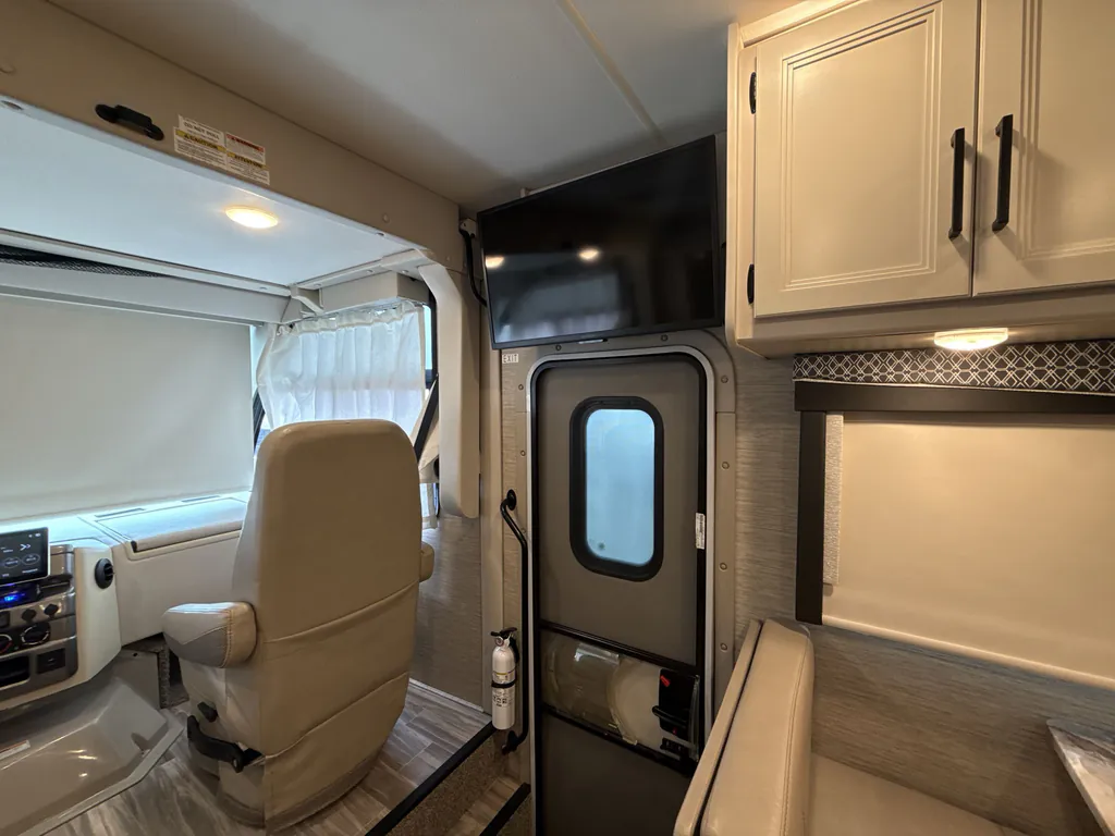 2023 Thor Motor Coach Vegas 24.3, Photos photo 12