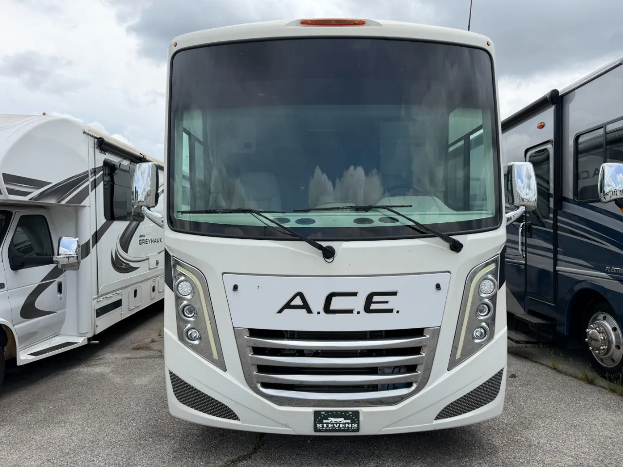 2024 Thor Motor Coach ACE 29D - Photo 2