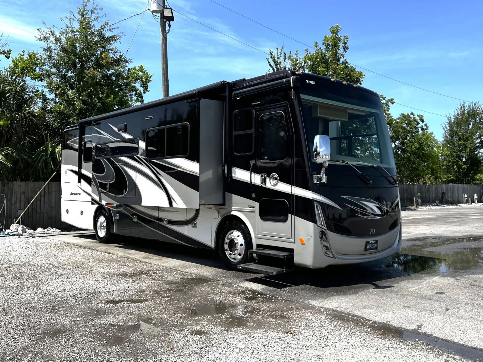 2019 Tiffin Allegro Breeze 33 BR - Photo 2