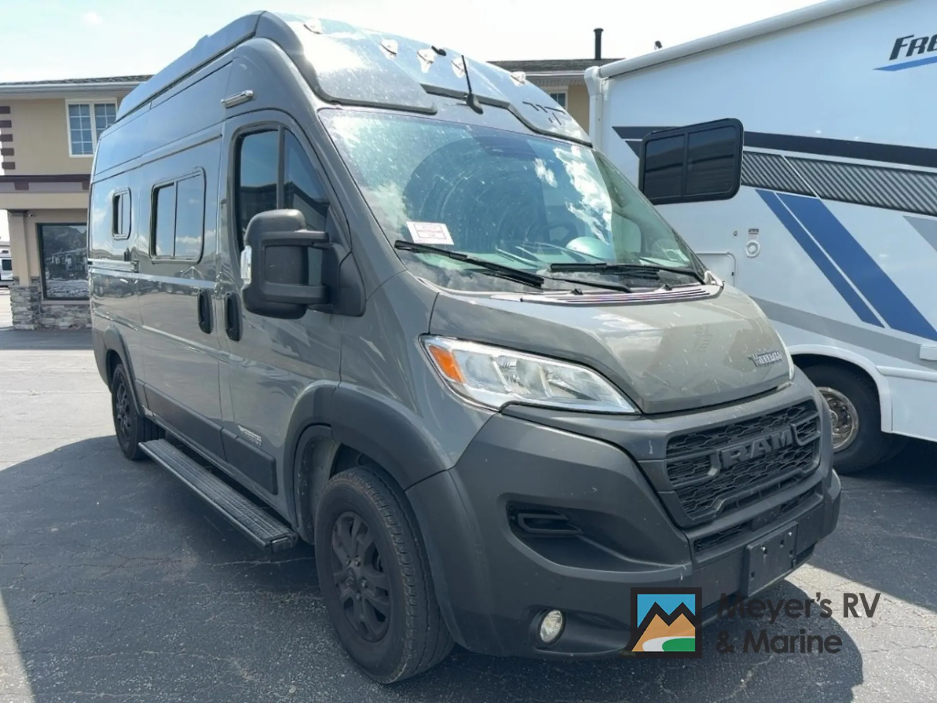 2024 Winnebago Solis Pocket 36B - Photo 2