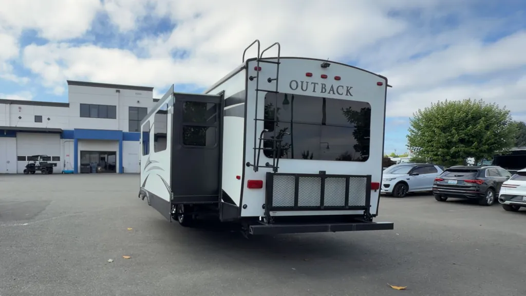 2018 Keystone Outback 298RE, Photos photo 5