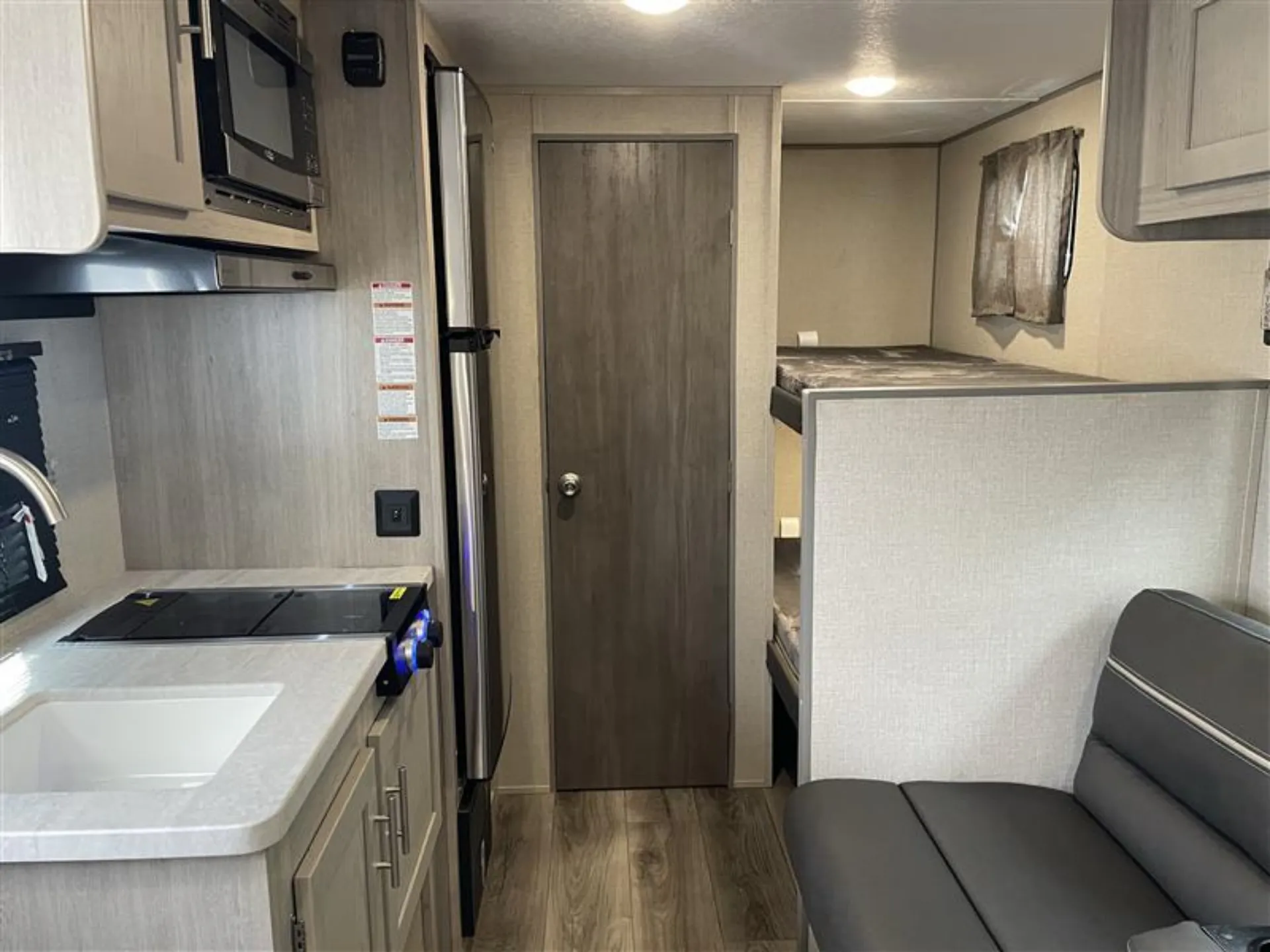 2023 Coachmen Catalina Summit Series 7 164BH - Photo 3
