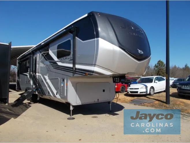 2026 Jayco Pinnacle 38KPTS - Photo 2