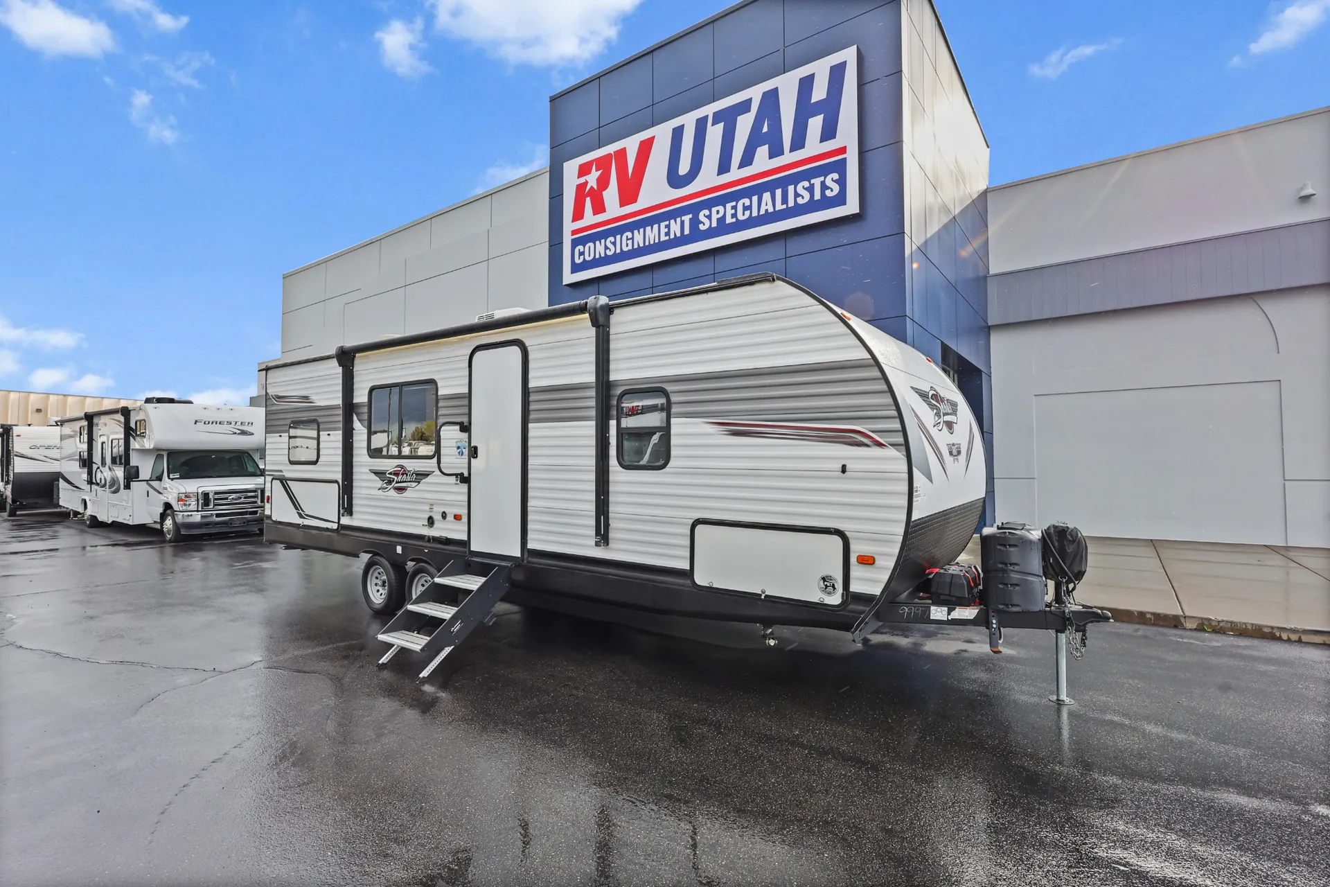 2022 Shasta Shasta 25RS - Photo 2