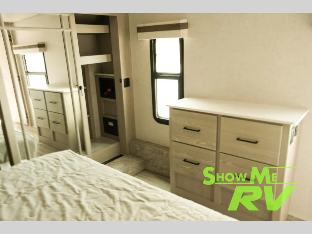 2022 Forest River Rockwood Ultra Lite 2893BS, Photos photo 20