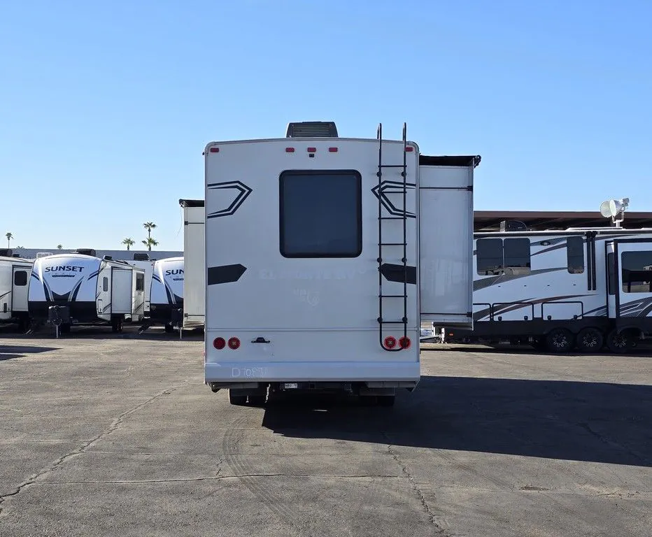2022 Forest River FR3 32DS — Photo 7