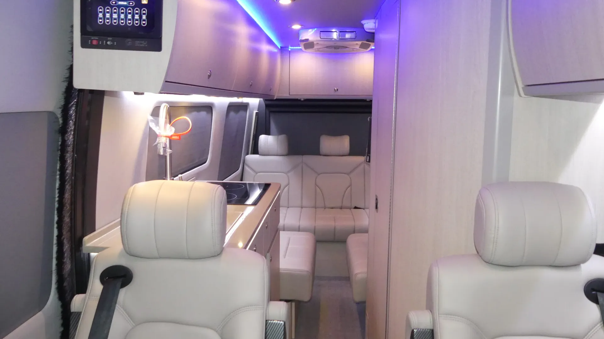 2026 Grech Motors Strada-ion Lounge AWD - Photo 3