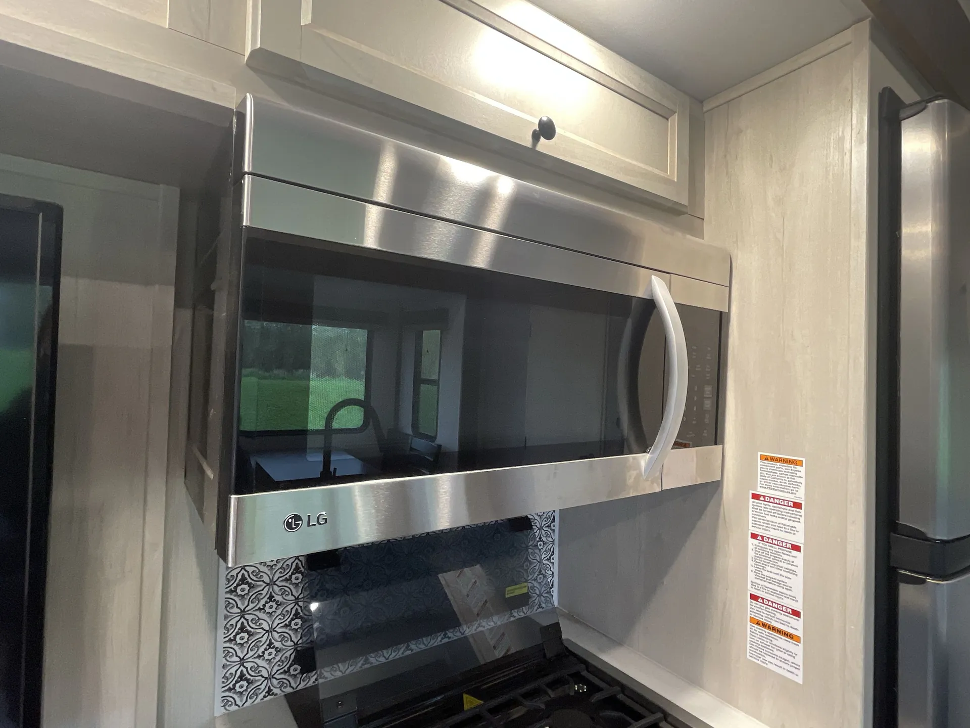 2022 Forest River Cardinal Limited 383BHLE — stove oven open