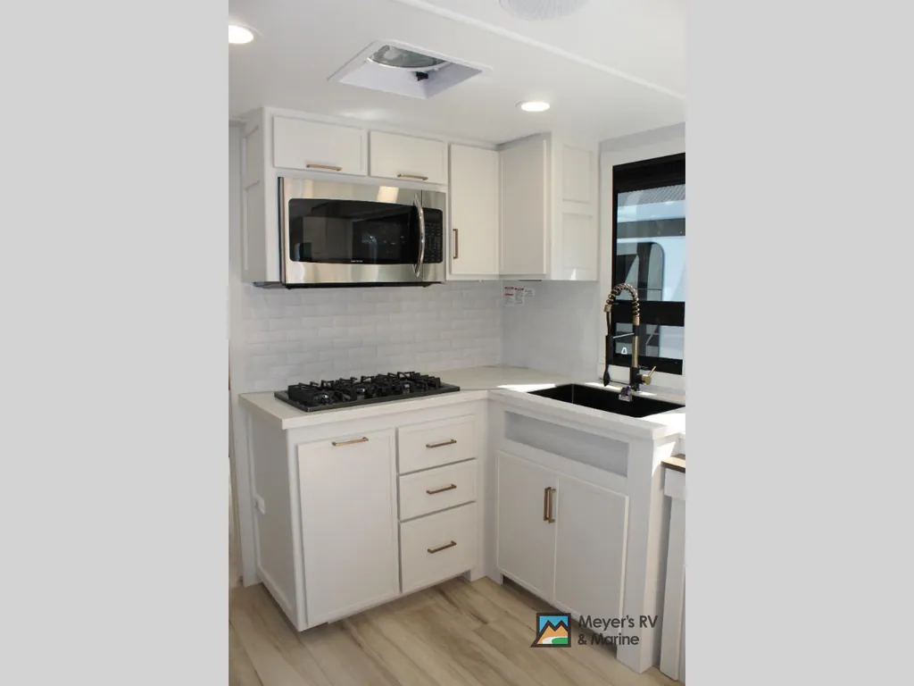 2026 Brinkley Model I 294, Photos photo 15