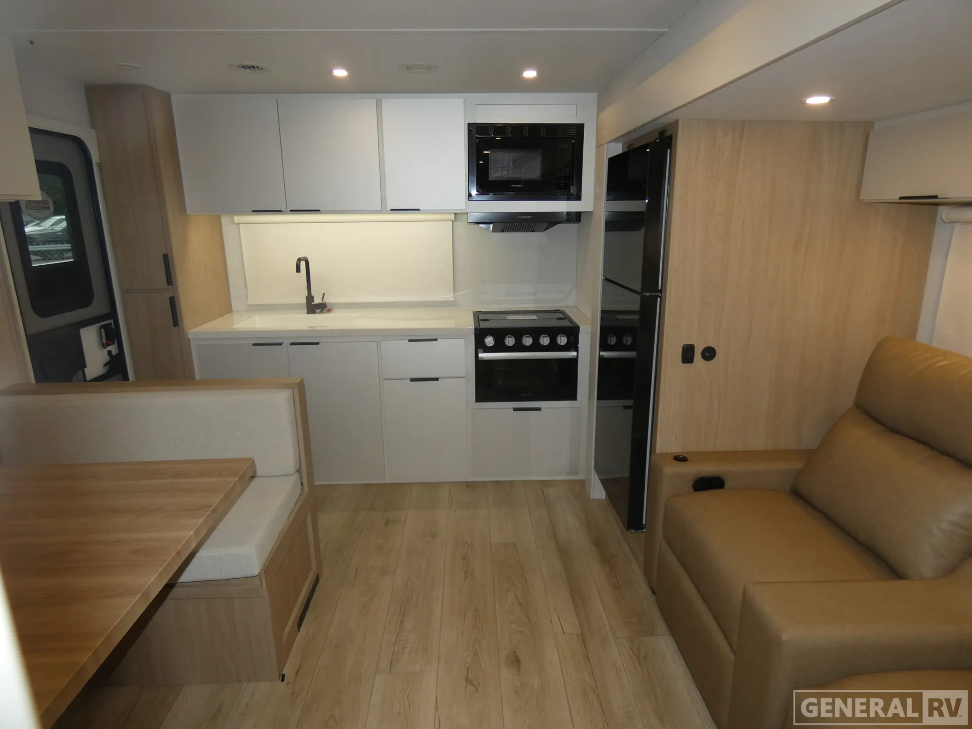 2026 Winnebago Thrive 24RKS - Photo 3