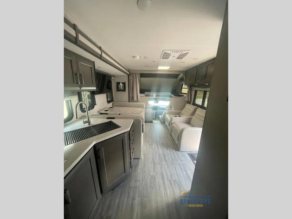 2024 Thor Motor Coach Magnitude Super C XG32, Photos photo 20
