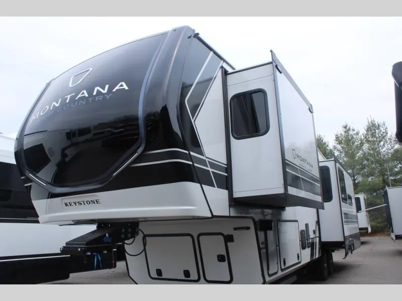 2026 Keystone Montana High Country 325RK - Photo 4