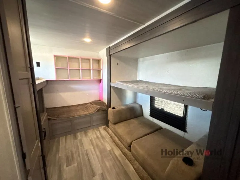 2024 Keystone Hideout 31BRD - Photo 3