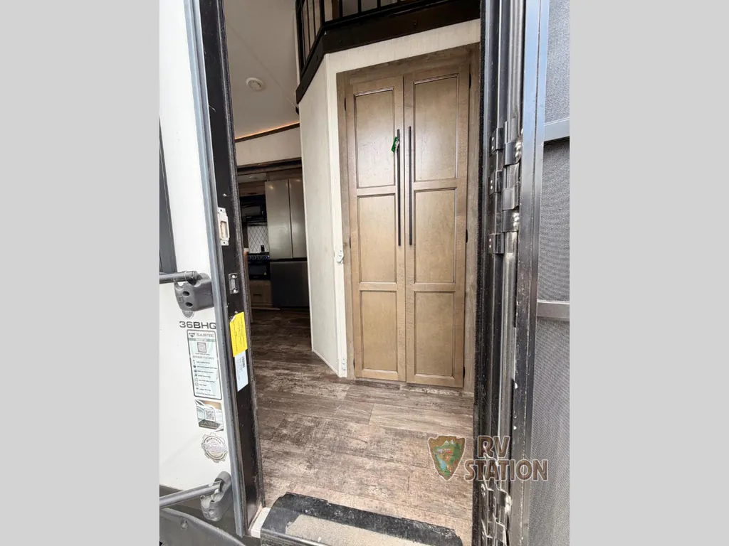 2022 Forest River Sabre 36BHQ, Photos photo 24