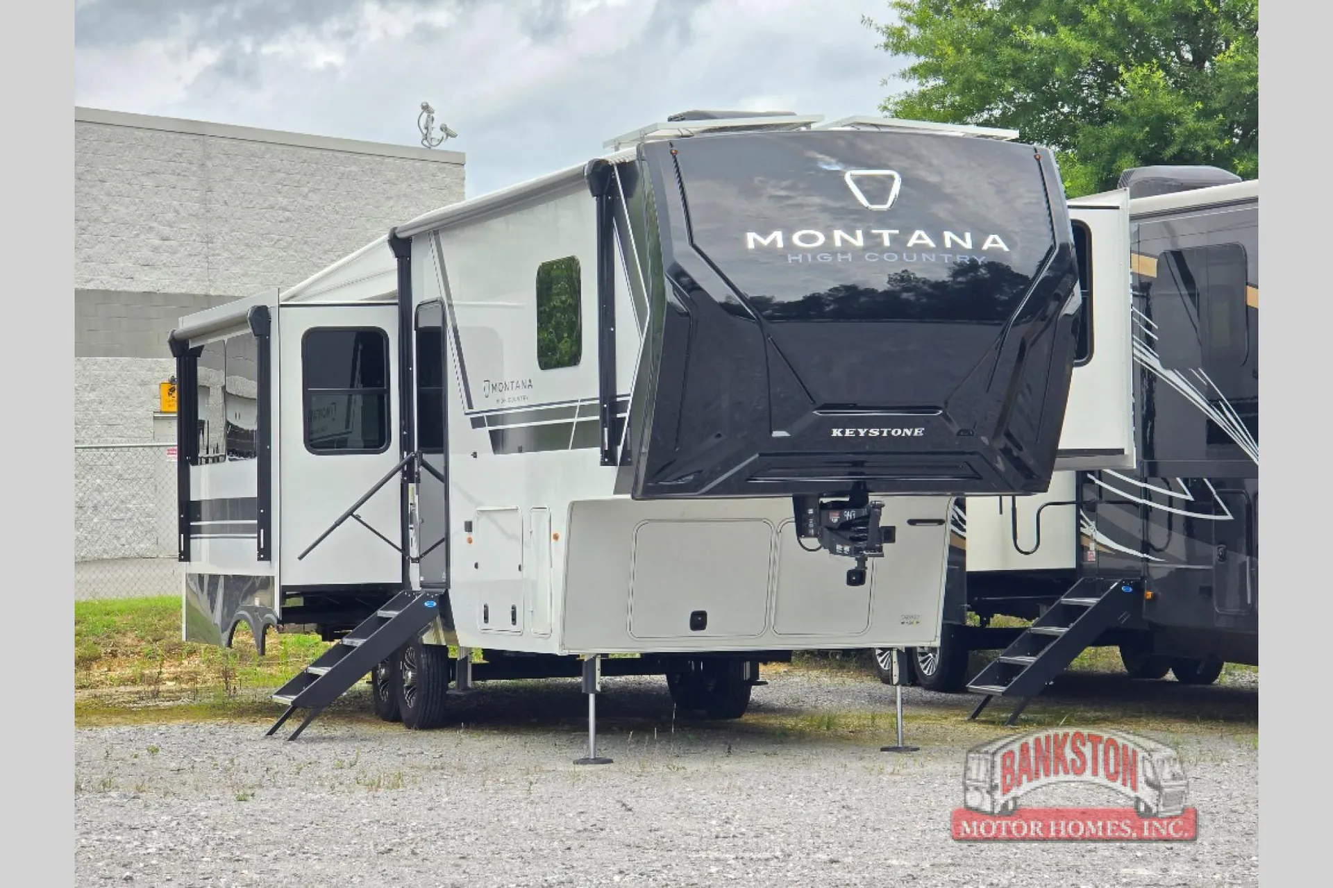 2026 Keystone Montana High Country 290RL - Photo 2