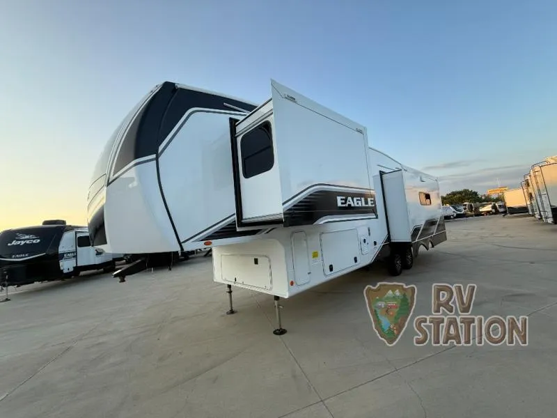 2026 Jayco Eagle 321RSTS - Photo 4