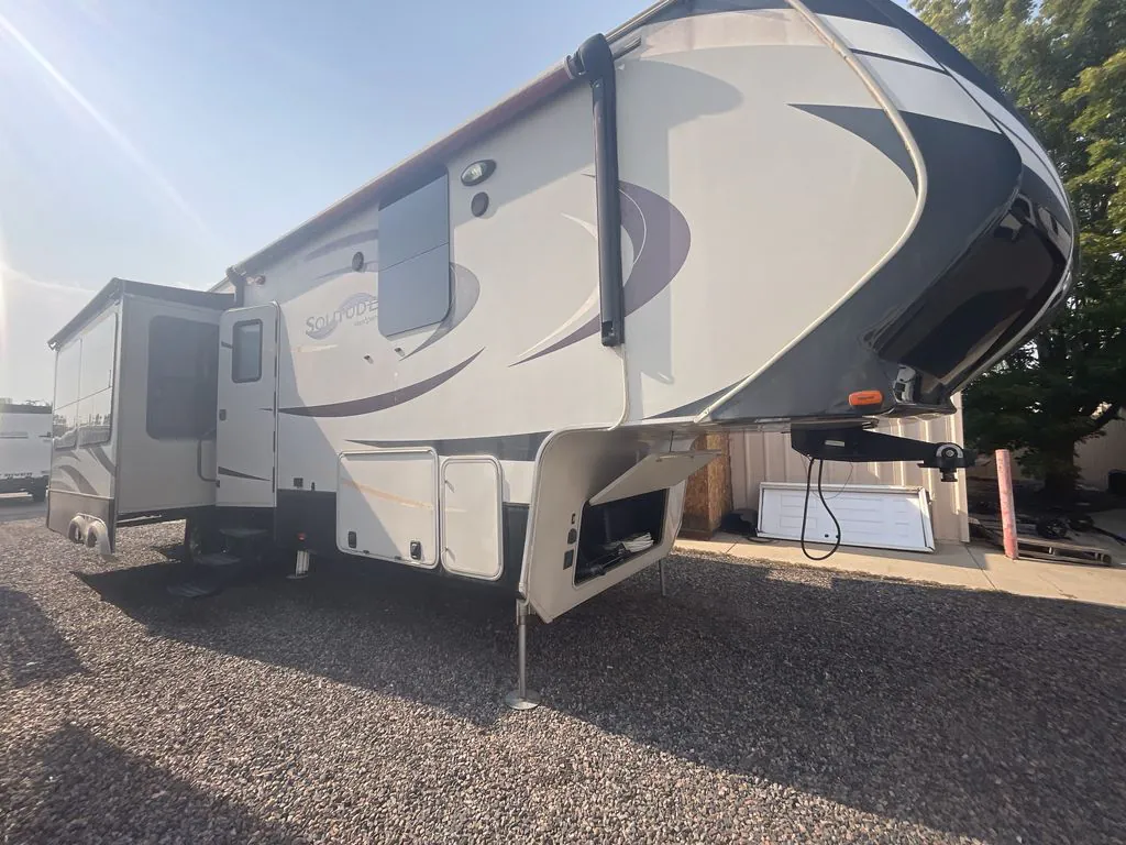 2016 Grand Design Solitude 300GK - Photo 3
