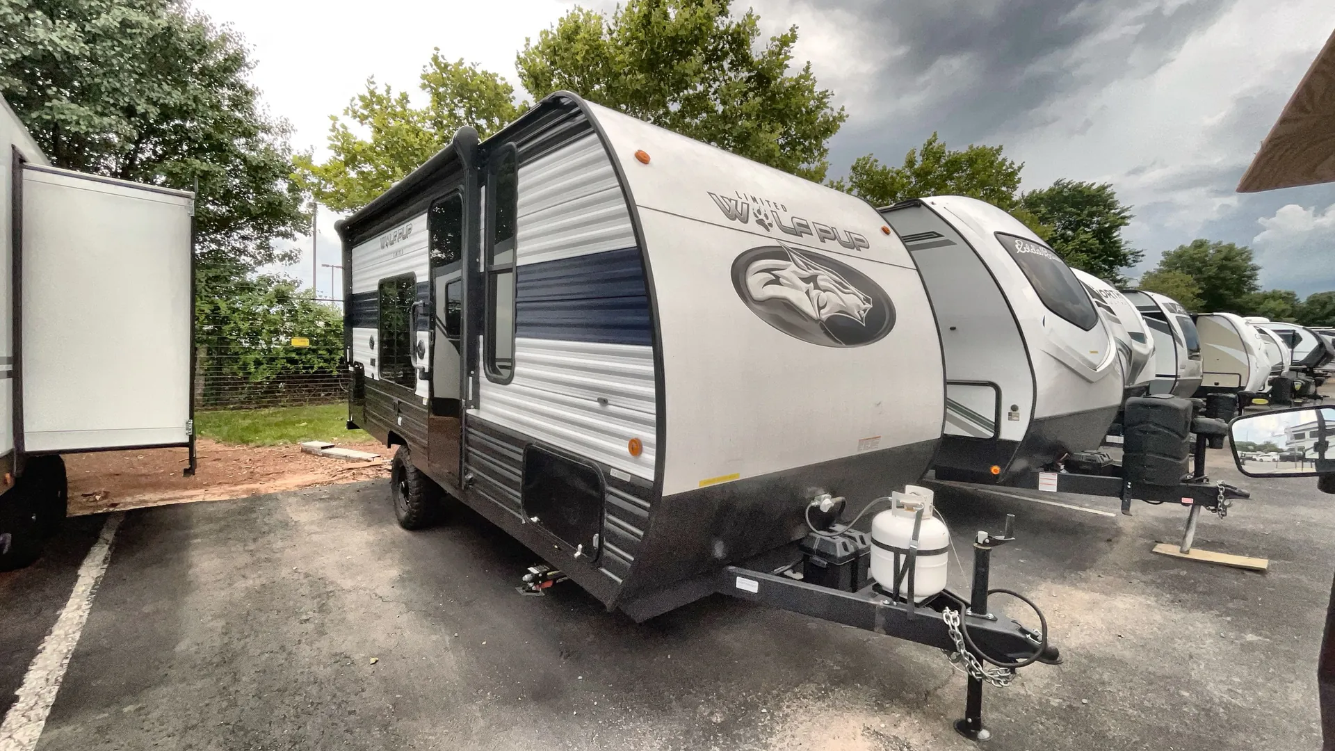 2024 Forest River Cherokee Wolf Pup 16FQW - Photo 2