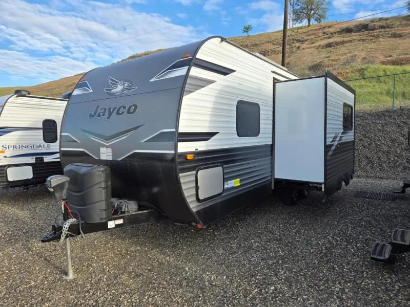 2023 Jayco Jay Flight 240RBSW - Photo 4