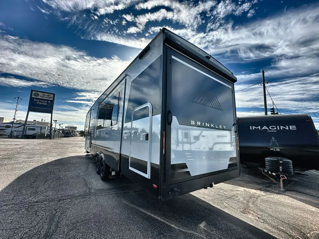 2025 Brinkley Model Z 3400, Photos photo 21