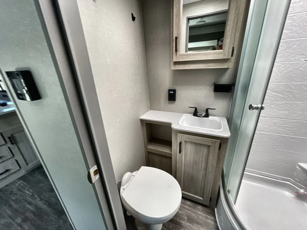 2026 Forest River Aurora 34BHTS 2 QUEEN BEDS, Photos photo 28