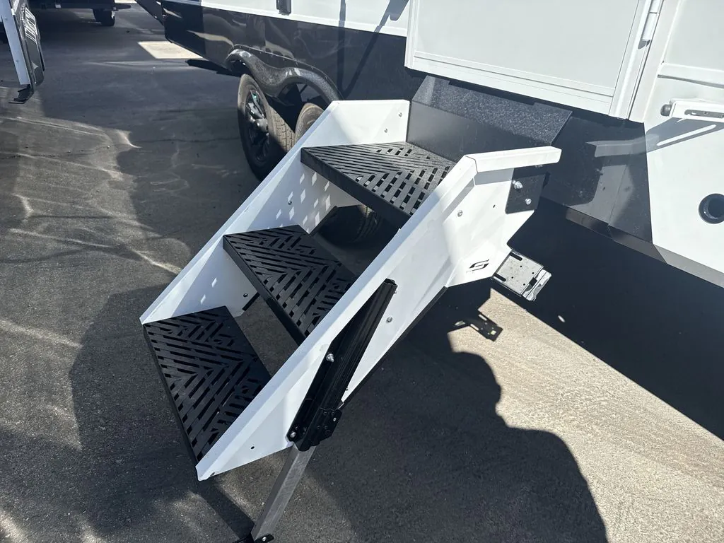 2026 Brinkley Model Ix 20X, Photos photo 3