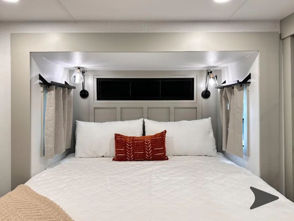 2026 Brinkley Model G 4100, Photos photo 82