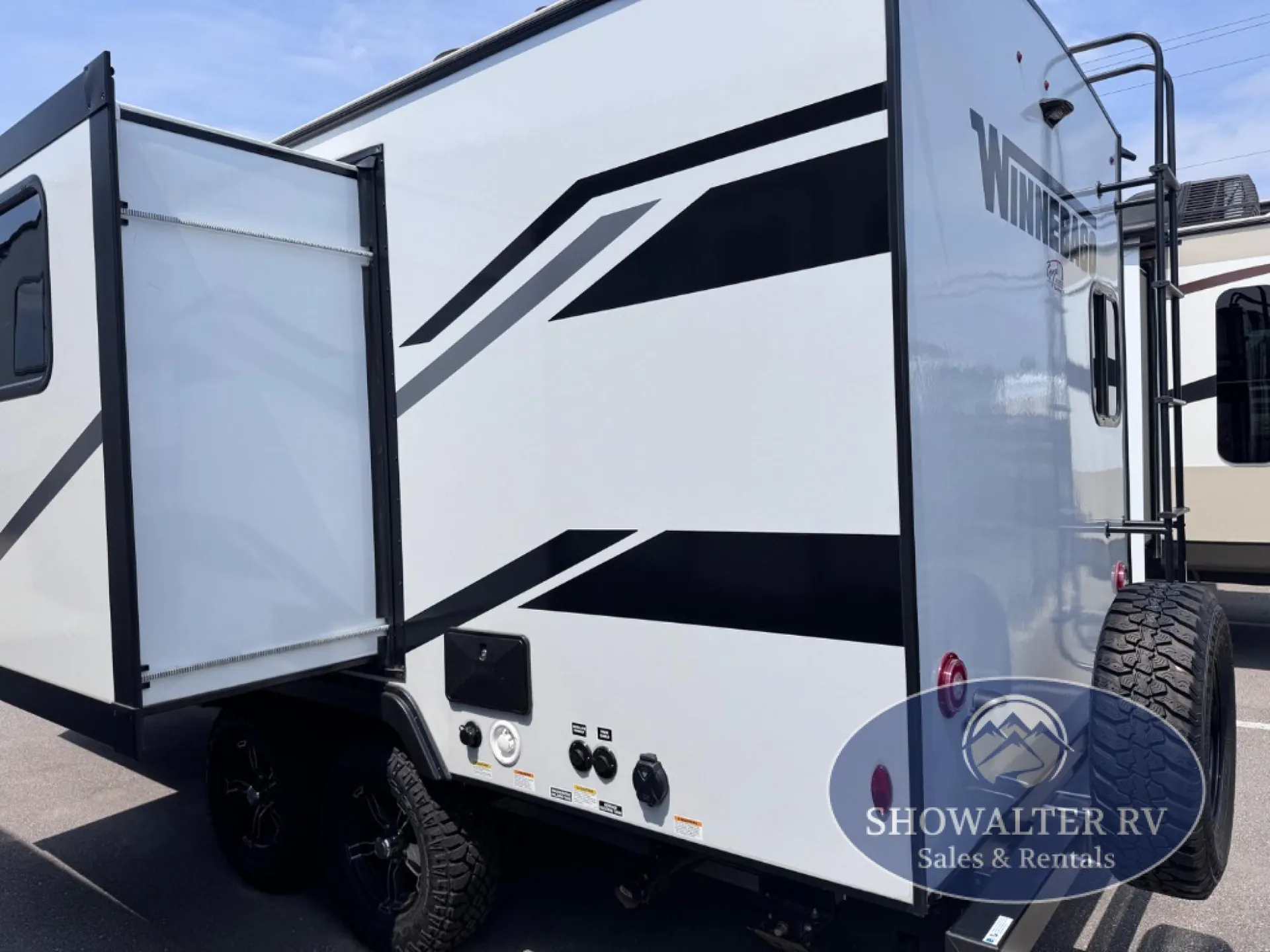 2024 Winnebago Micro Minnie 1821FB - Photo 4