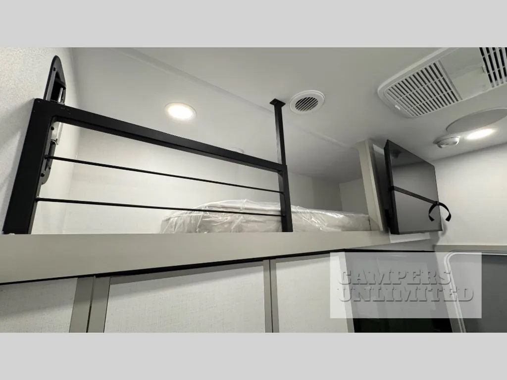 2026 Brinkley Model G 3520, Photos photo 11