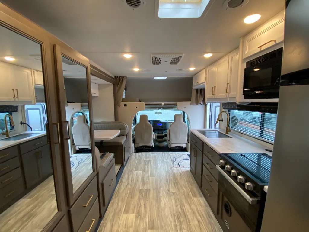 2024 Thor Motor Coach Freedom Elite 27HE, Photos photo 51