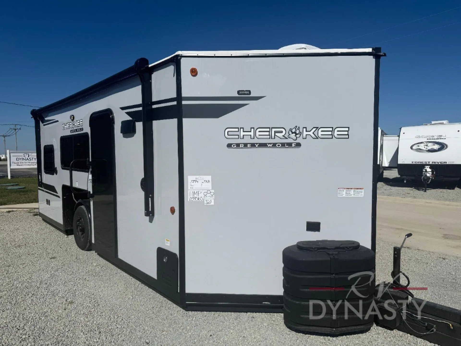 2026 Forest River Cherokee Grey Wolf 17MP - Photo 2