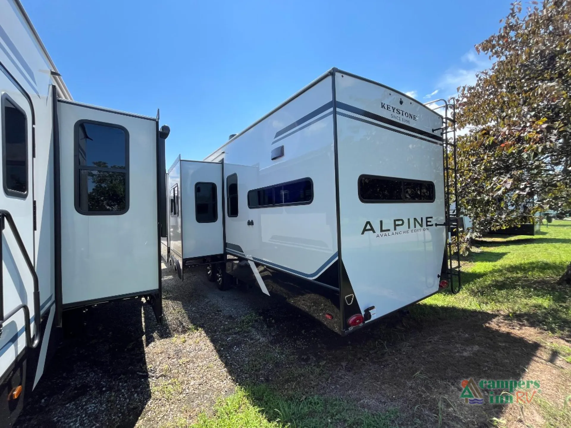 2026 Keystone Avalanche 379MB - Photo 4