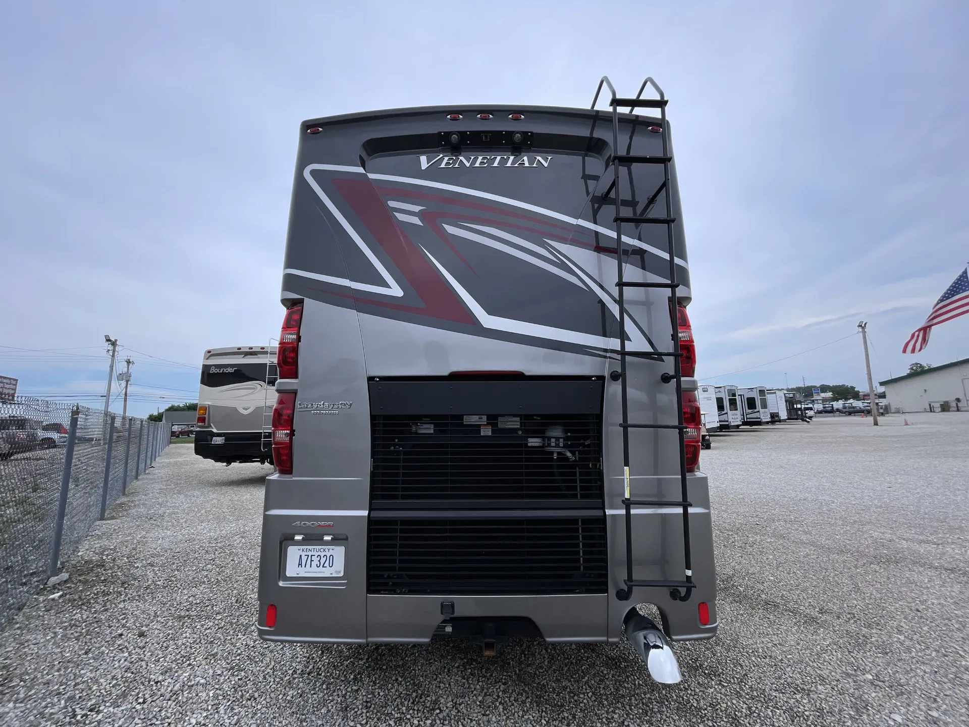 2023 Thor Motor Coach Venetian F42 - Photo 4