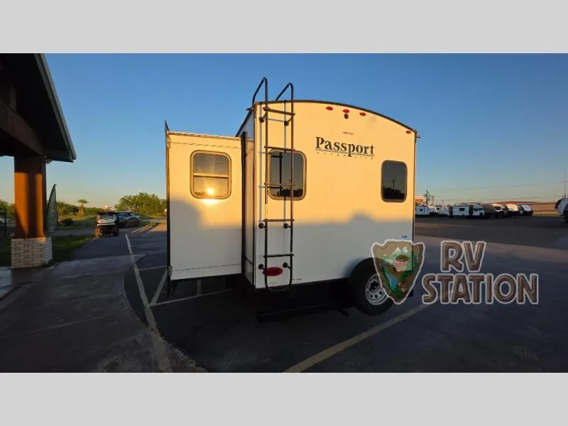 2025 Keystone RV Passport Super Lite 2660RL - Photo 3