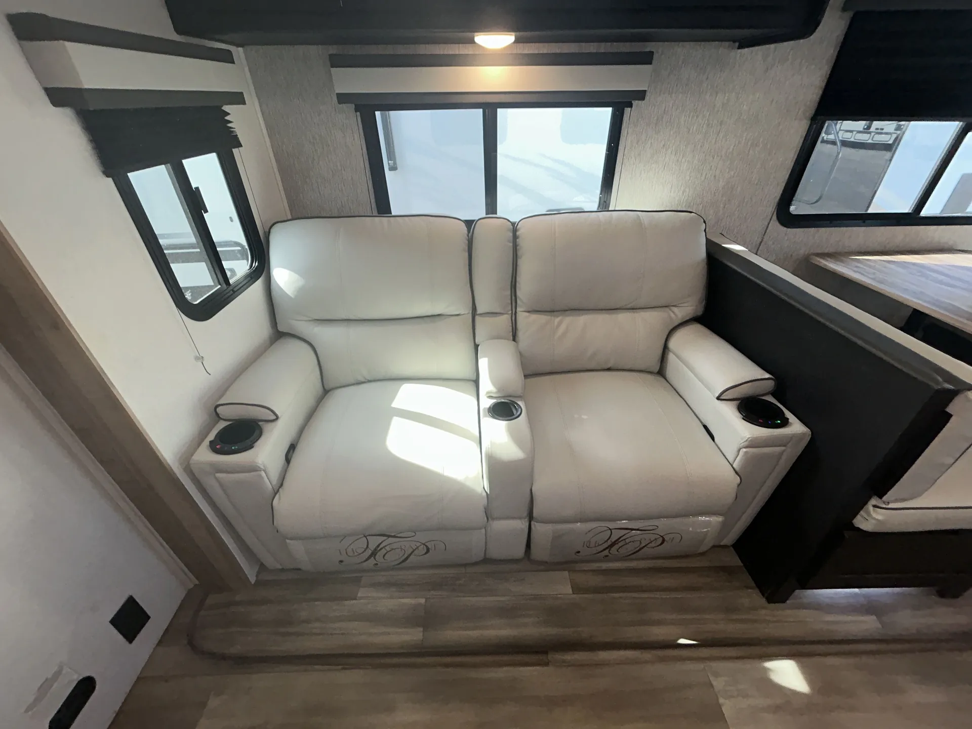 2022 Coachmen Freedom Express 259FKDS - Photo 4