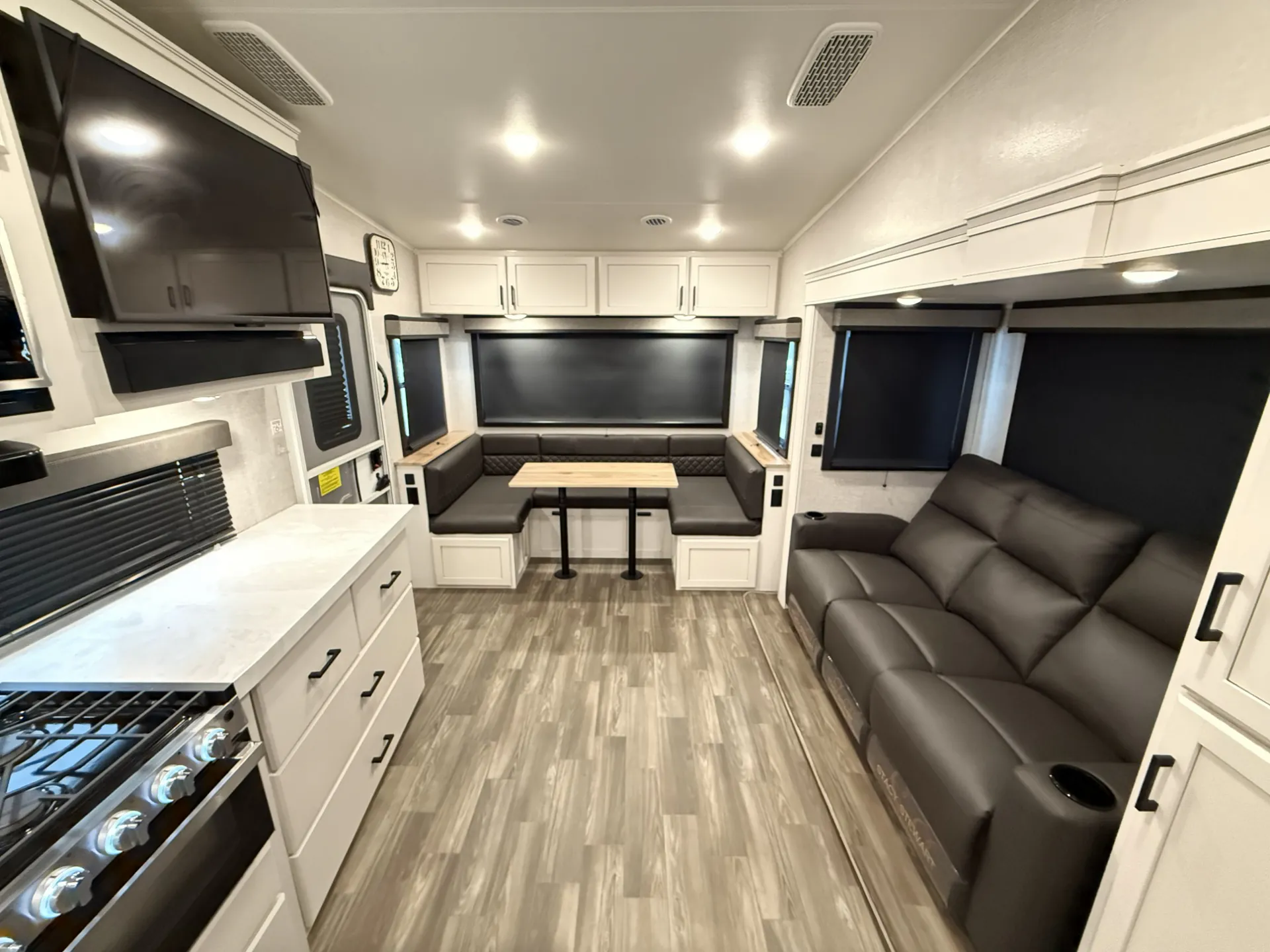 2024 Jayco Eagle HT 25RUC - Photo 4