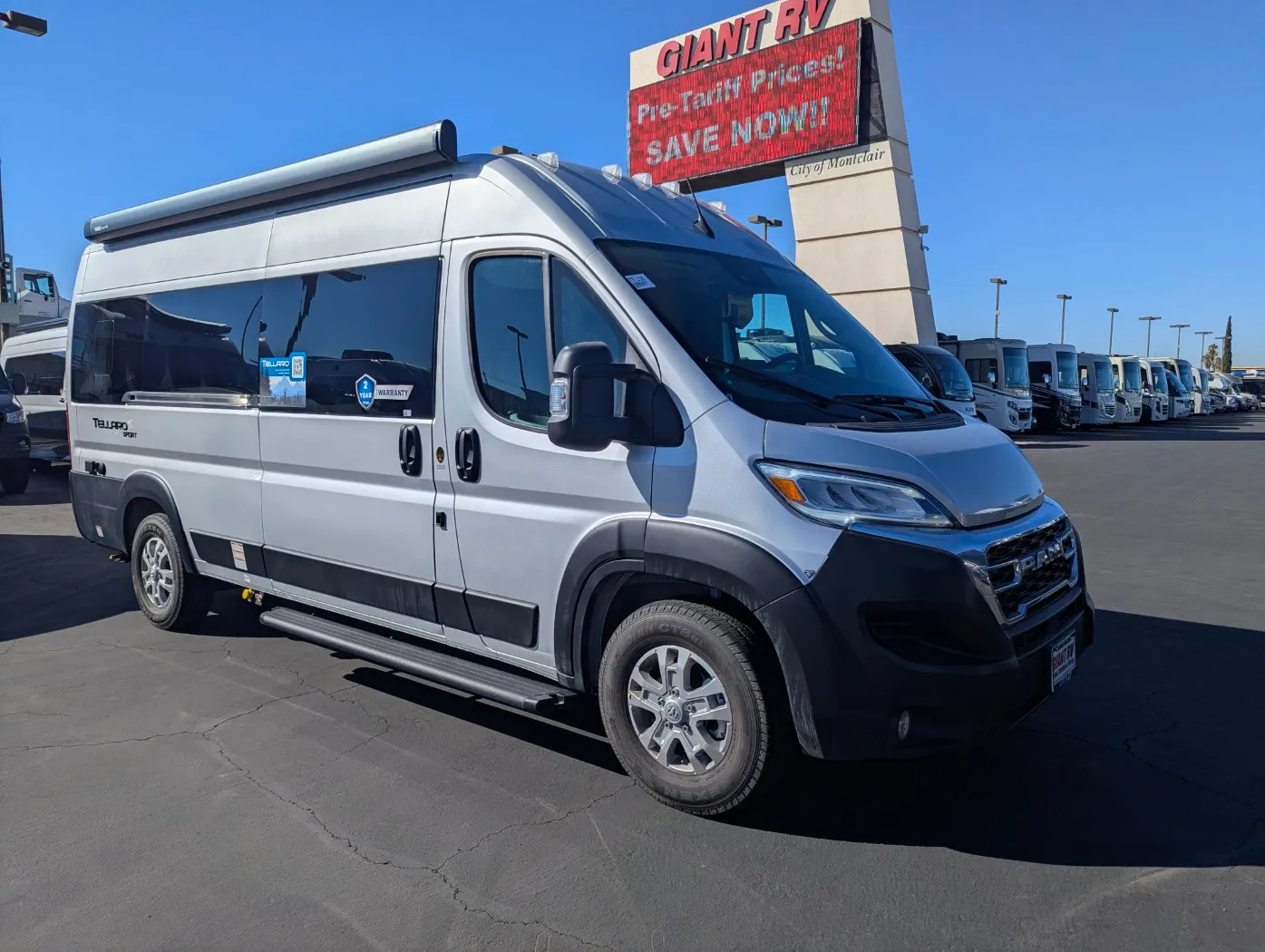 2026 Thor Motor Coach Tellaro 20U - Photo 2