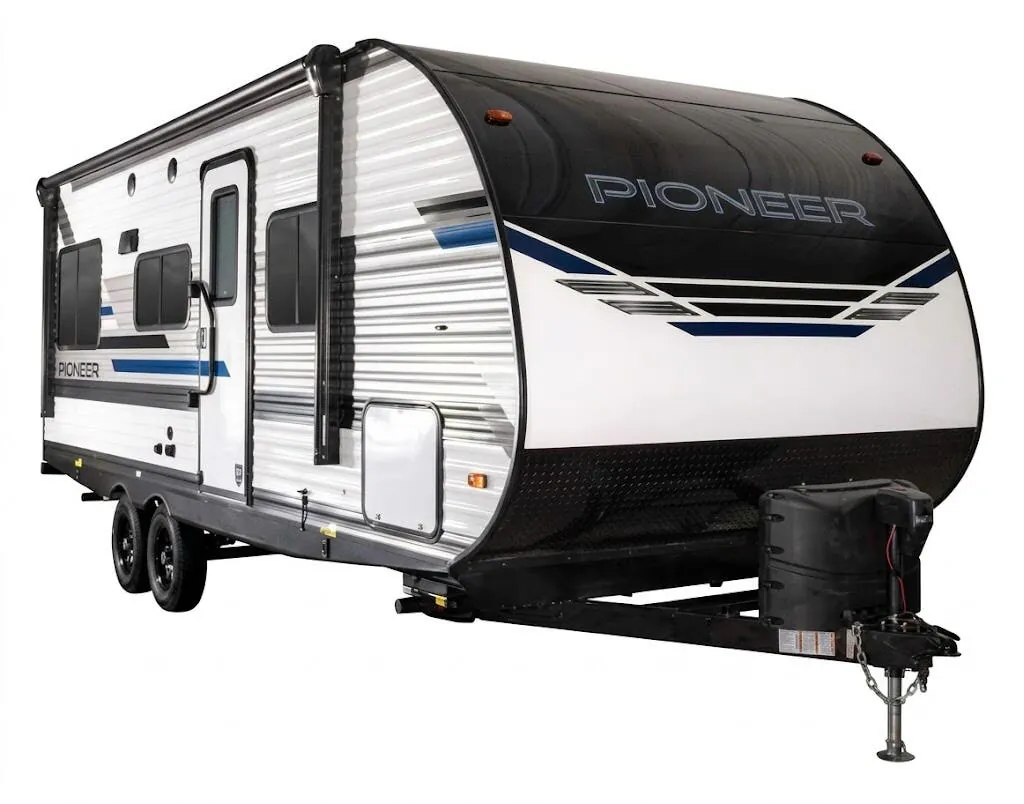 Heartland Pioneer DS320 exterior