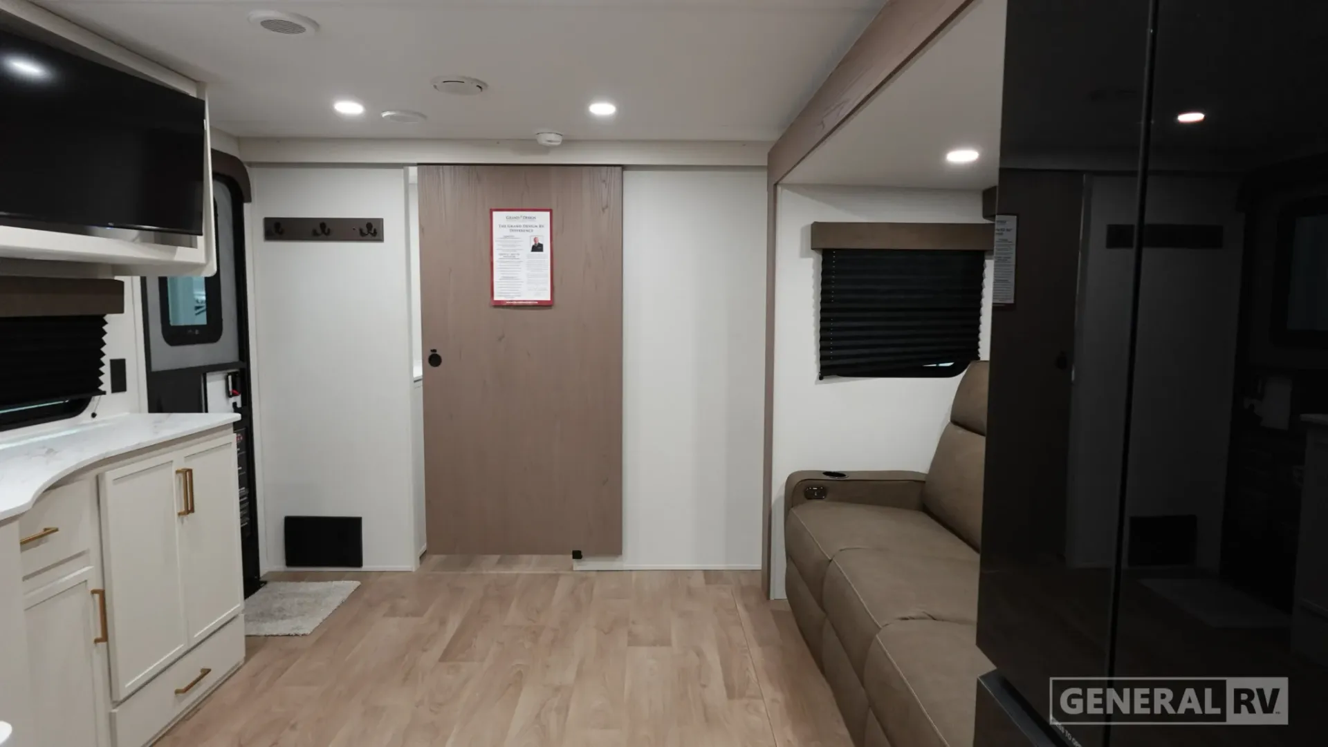 2026 Grand Design Transcend Xplor 22RBX - Photo 3
