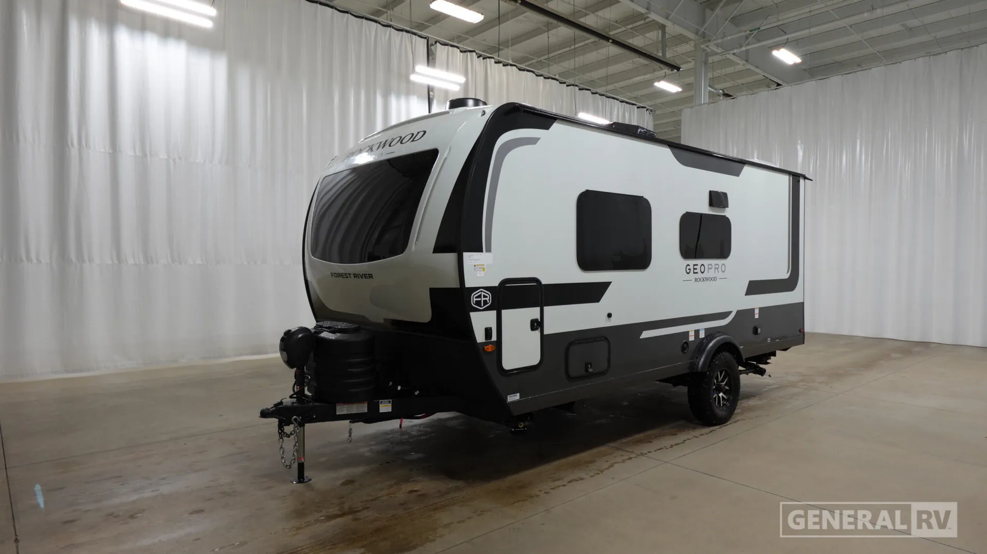 2027 Forest River Rockwood Geo Pro 19FD — Photo 5