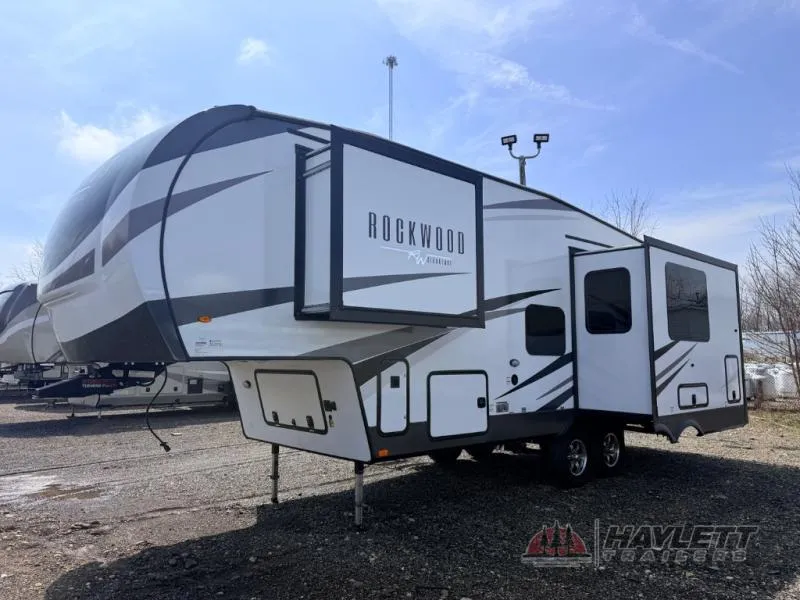 2024 Forest River Rockwood Signature 301RK - Photo 3