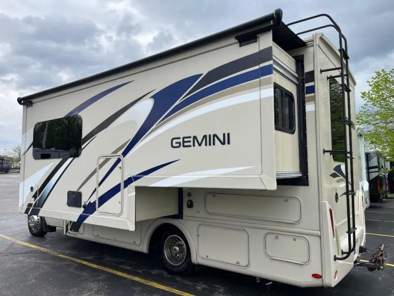 2019 Thor Motor Coach Gemini 24TF - Photo 3