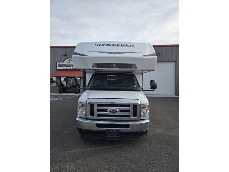 2024 Forest River Sunseeker Classic 3010DS - Photo 3
