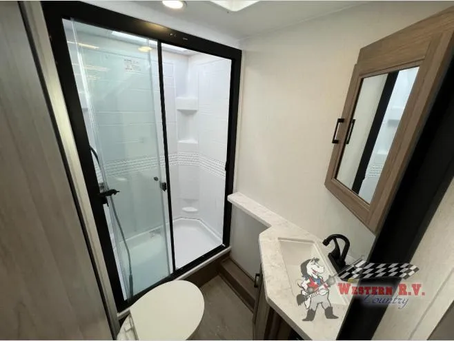 2026 Coachmen Freedom Express Ultra Lite 258BHS - Photo 4