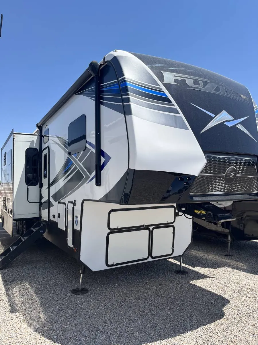 2021 Keystone Fuzion 430 - Photo 3