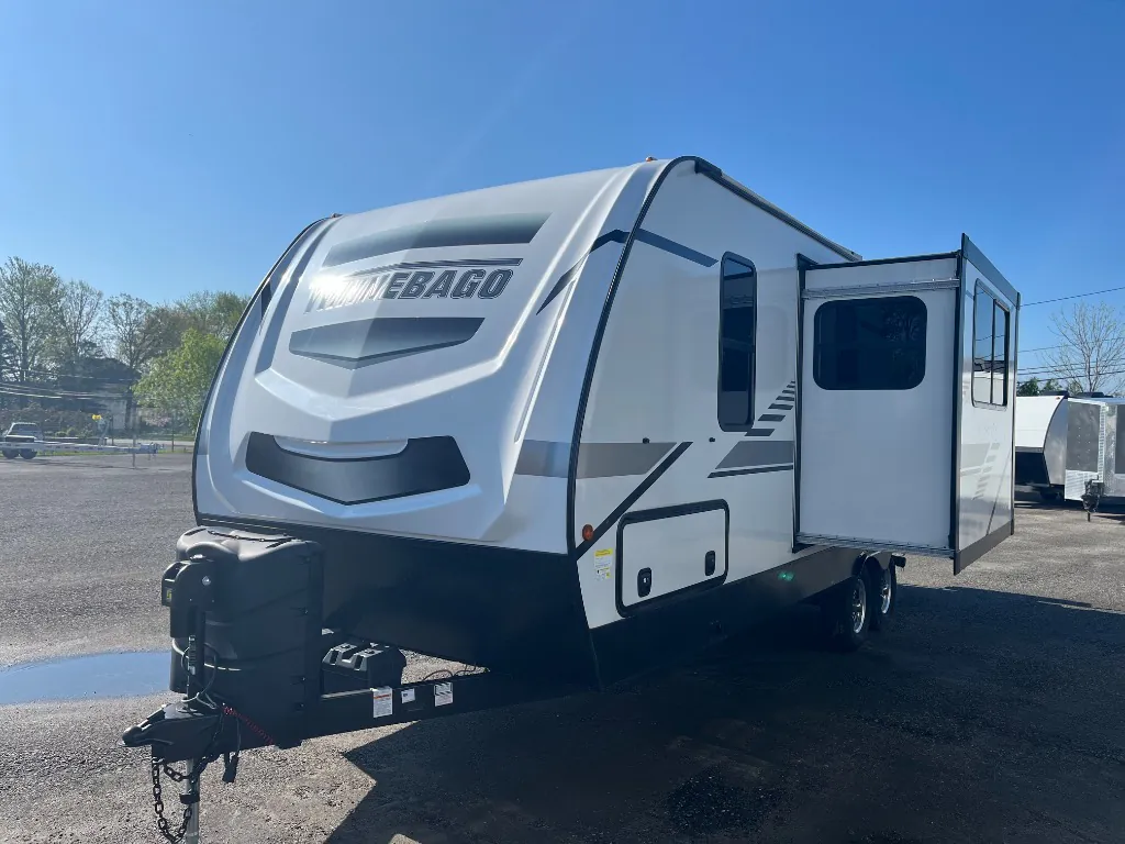 2022 Winnebago Minnie 2201MB - Photo 3