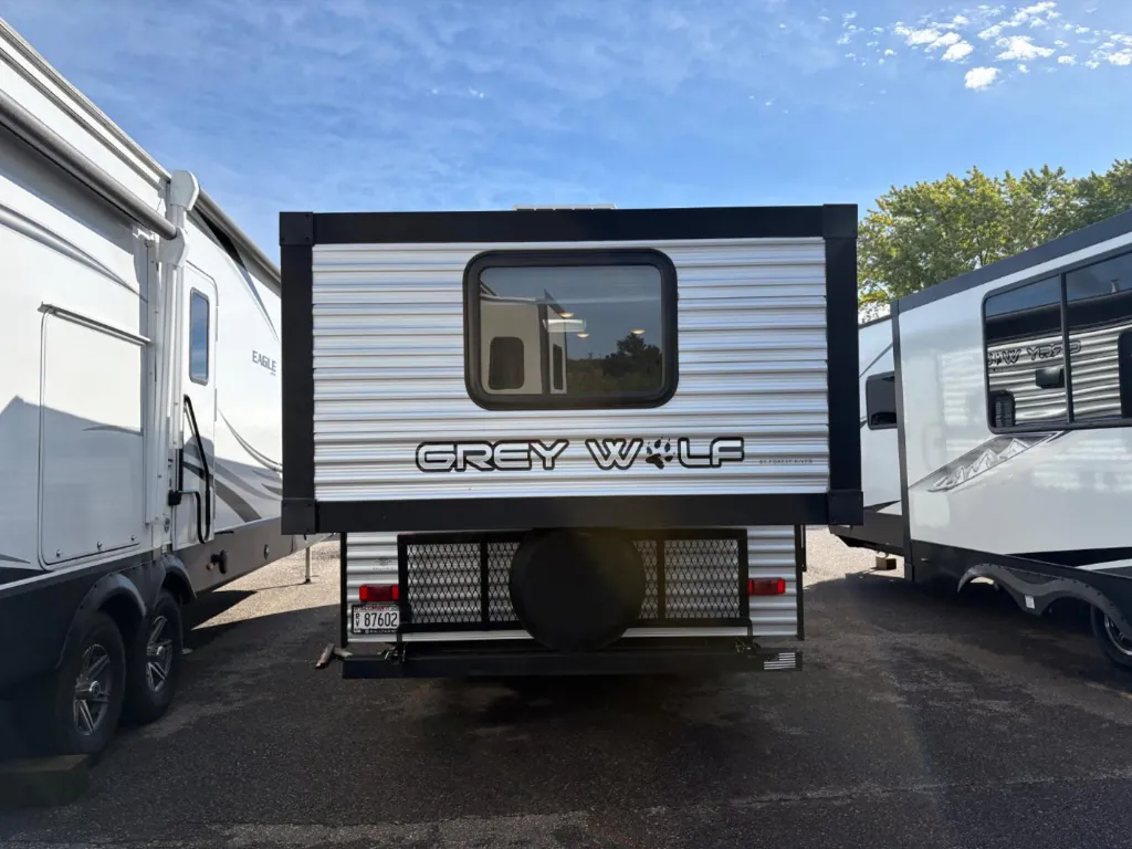 2020 Forest River Cherokee Grey Wolf 19SM, Photos photo 5