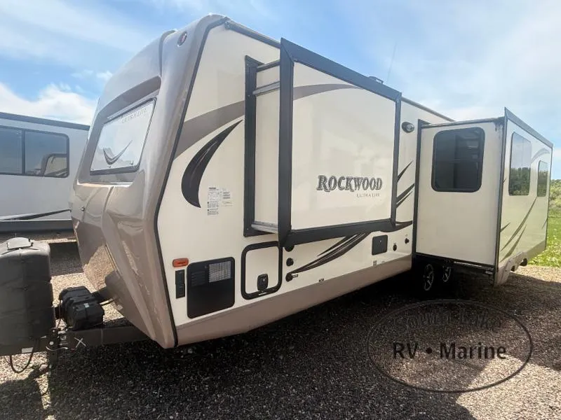 2017 Forest River RV Rockwood Ultra Lite 2604WS - Photo 3
