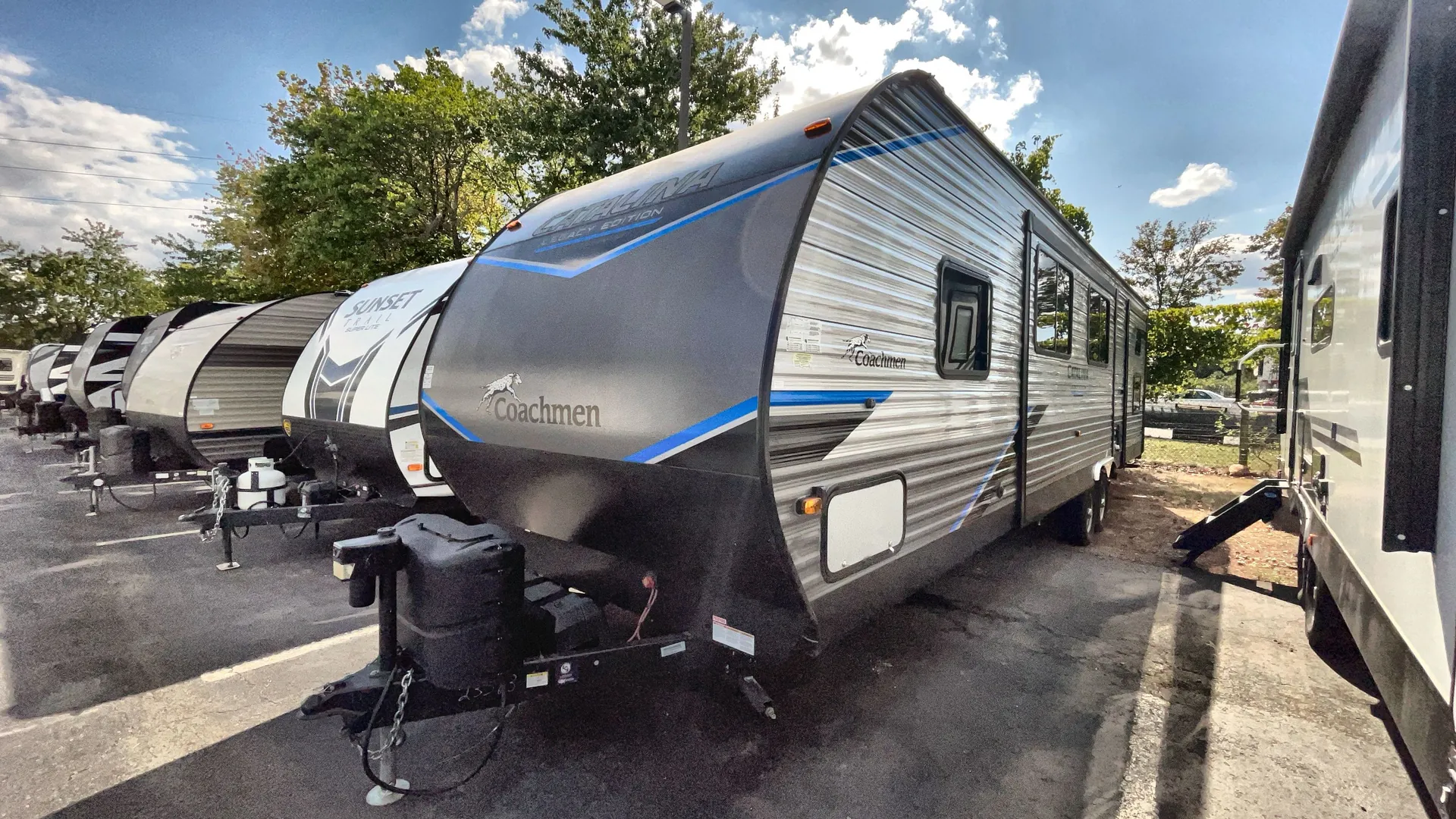 2022 Coachmen Catalina 323BHDS CK - Photo 2
